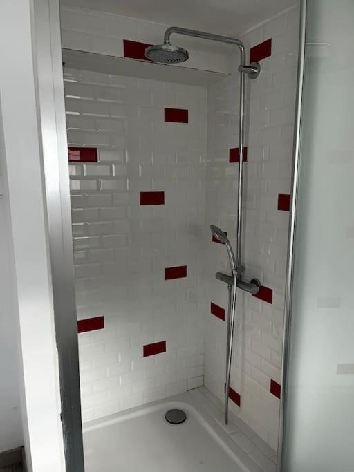Appartement De 80M2 Refait A Neuf Bezannes Esterno foto