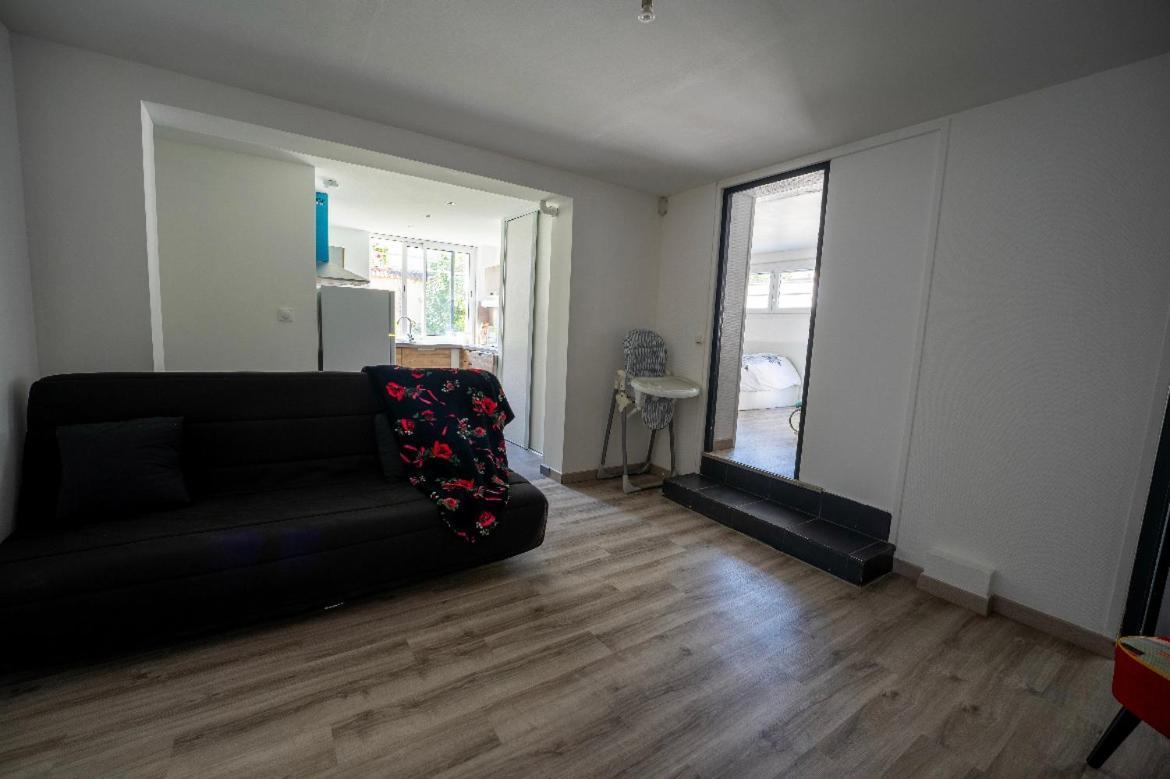 Appartement De 80M2 Refait A Neuf Bezannes Esterno foto